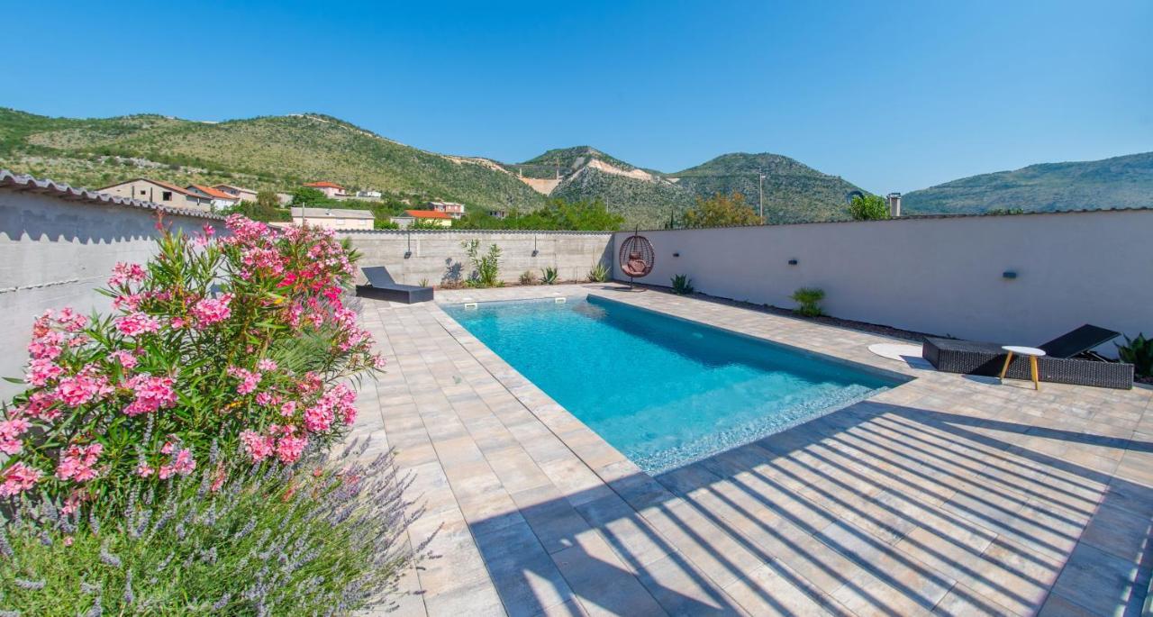 Villa Carpe Diem - With Private Pool Mostar Exterior photo
