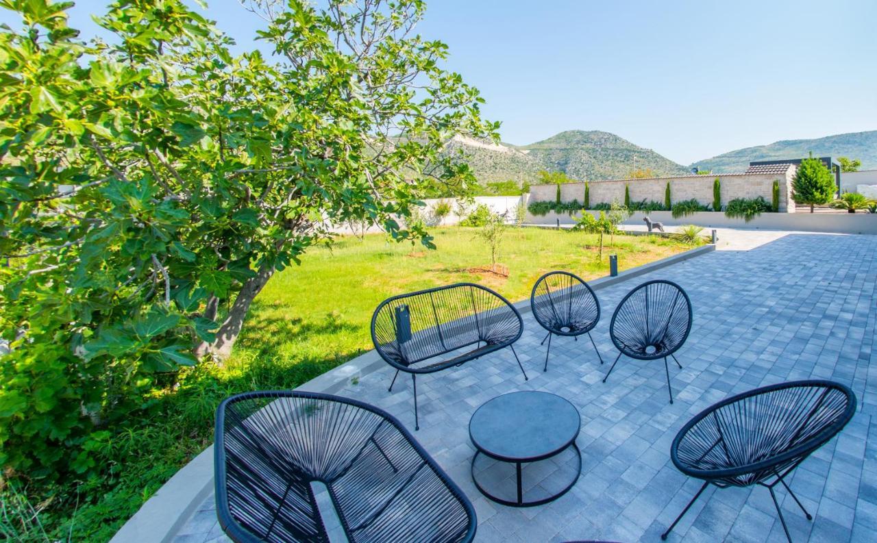 Villa Carpe Diem - With Private Pool Mostar Exterior photo