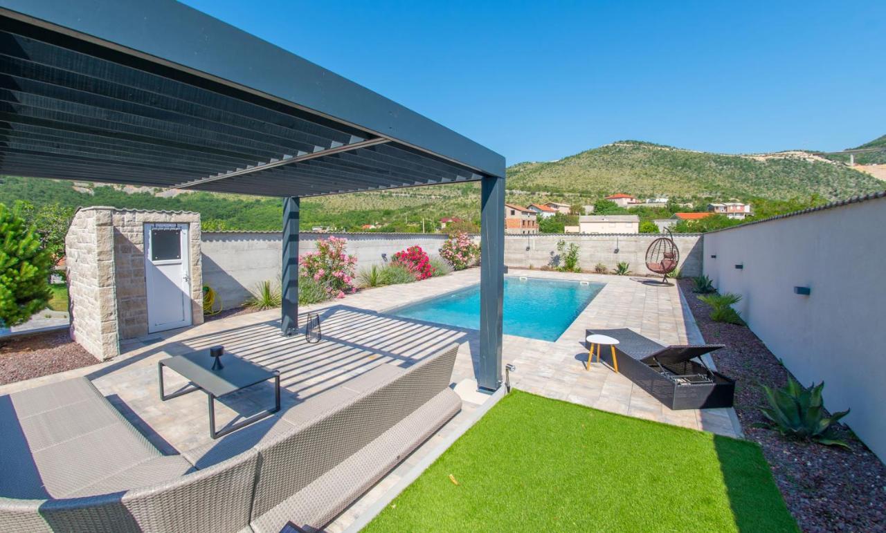Villa Carpe Diem - With Private Pool Mostar Exterior photo