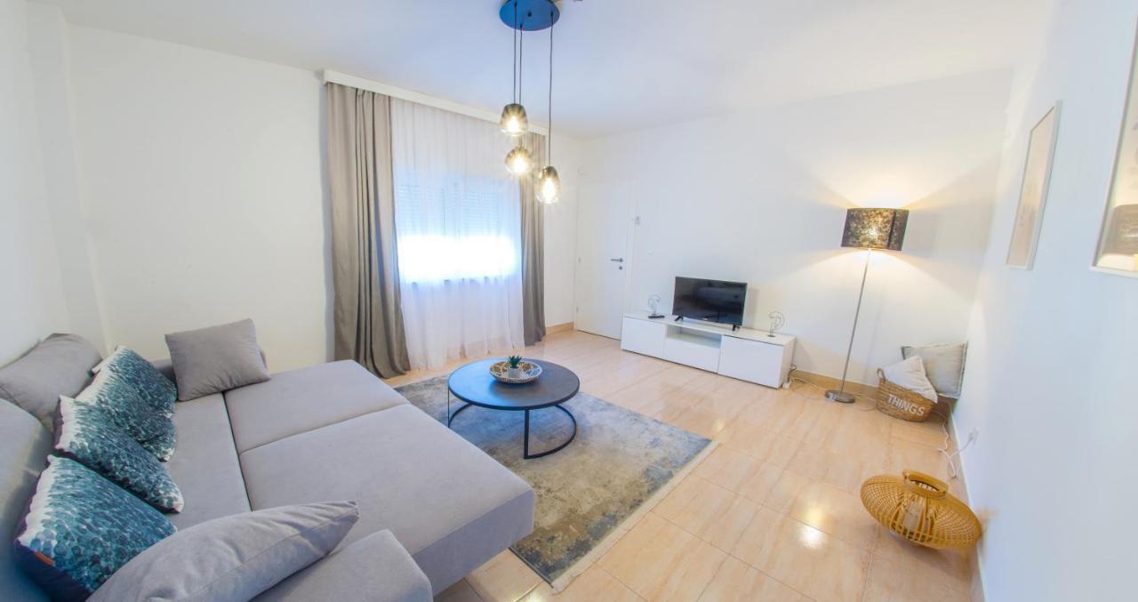 Villa Carpe Diem - With Private Pool Mostar Exterior photo