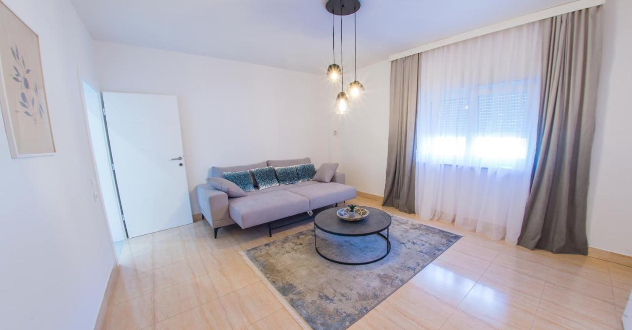 Villa Carpe Diem - With Private Pool Mostar Exterior photo